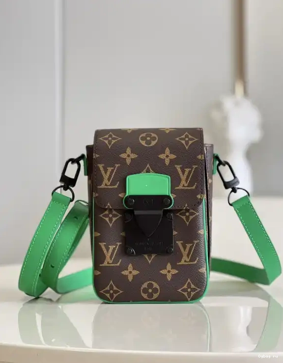 LOUIS S-LOCK WALLET VUITTON VERTICAL WEARABLE 0704